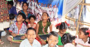 Educación para 60 niños en India
