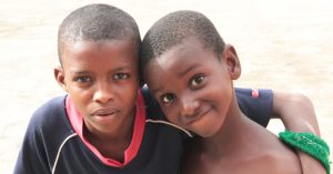 Menores inocentes acusados de brujería en Sierra Leona