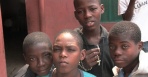 Solidaridad en Angola ante el coronavirus: pan gratis para los niños de Don Bosco