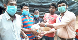 Kits de alimentación y de higiene en India: ‘Solidaridad viral’ contra el coronavirus