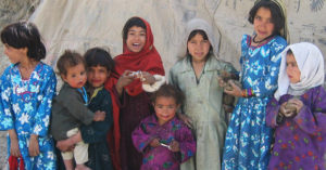 Ayuda para las familias afganas refugiadas en Pakistán