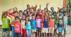 Reinserción educativa de menores y jóvenes en India