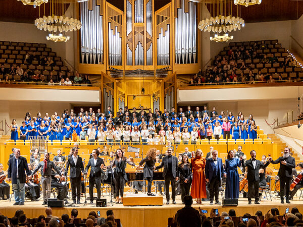 Emoción a flor de piel en el III Concierto de Navidad Misiones Salesianas por un mundo mejor