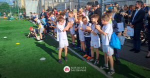 Deporte y esperanza para menores refugiados en la escuela sociodeportiva del Real Madrid en Ełk (Polonia)