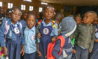 Construcción de con comedor y una enfermería escolar en Chad