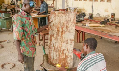 Apoyo educativo a jóvenes refugiados en Togo